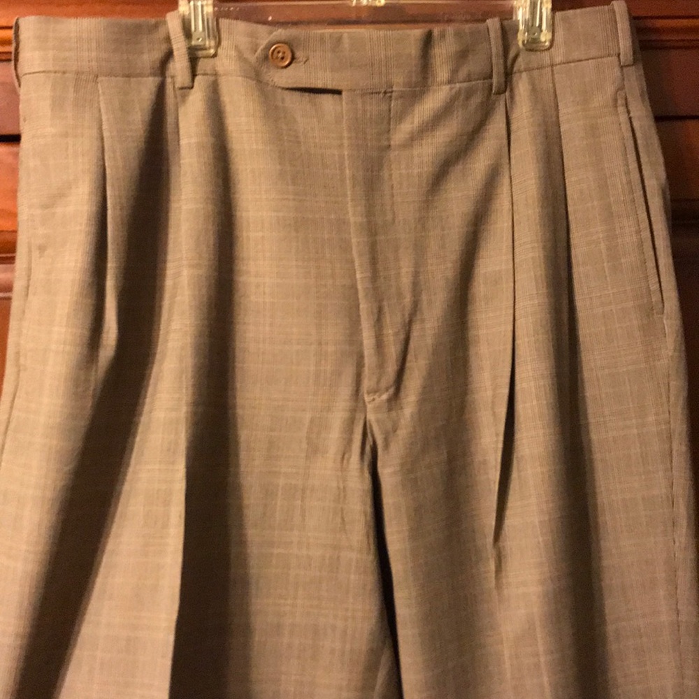 Men’s Corbin soft Wool dress slacks excellent cond